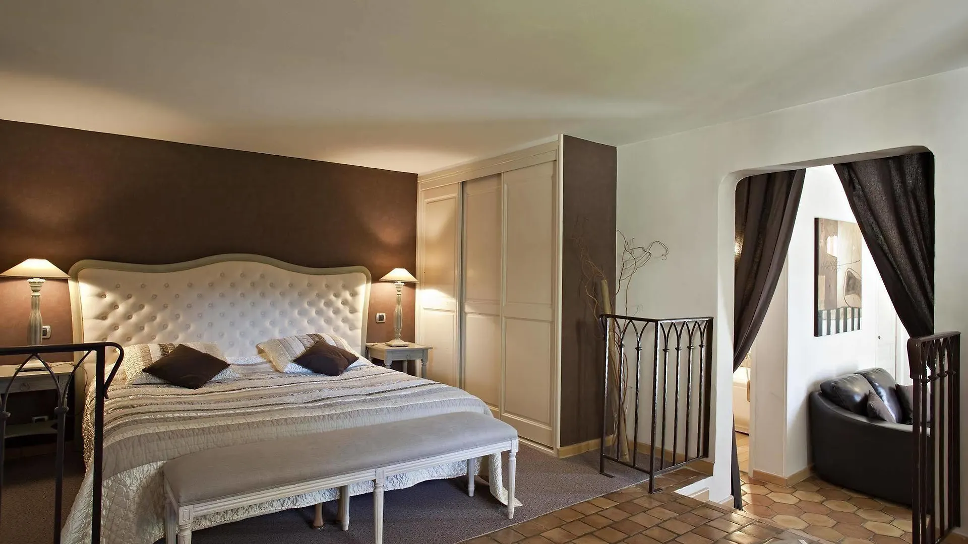 Hotel Le Mas de Guilles Lourmarin
