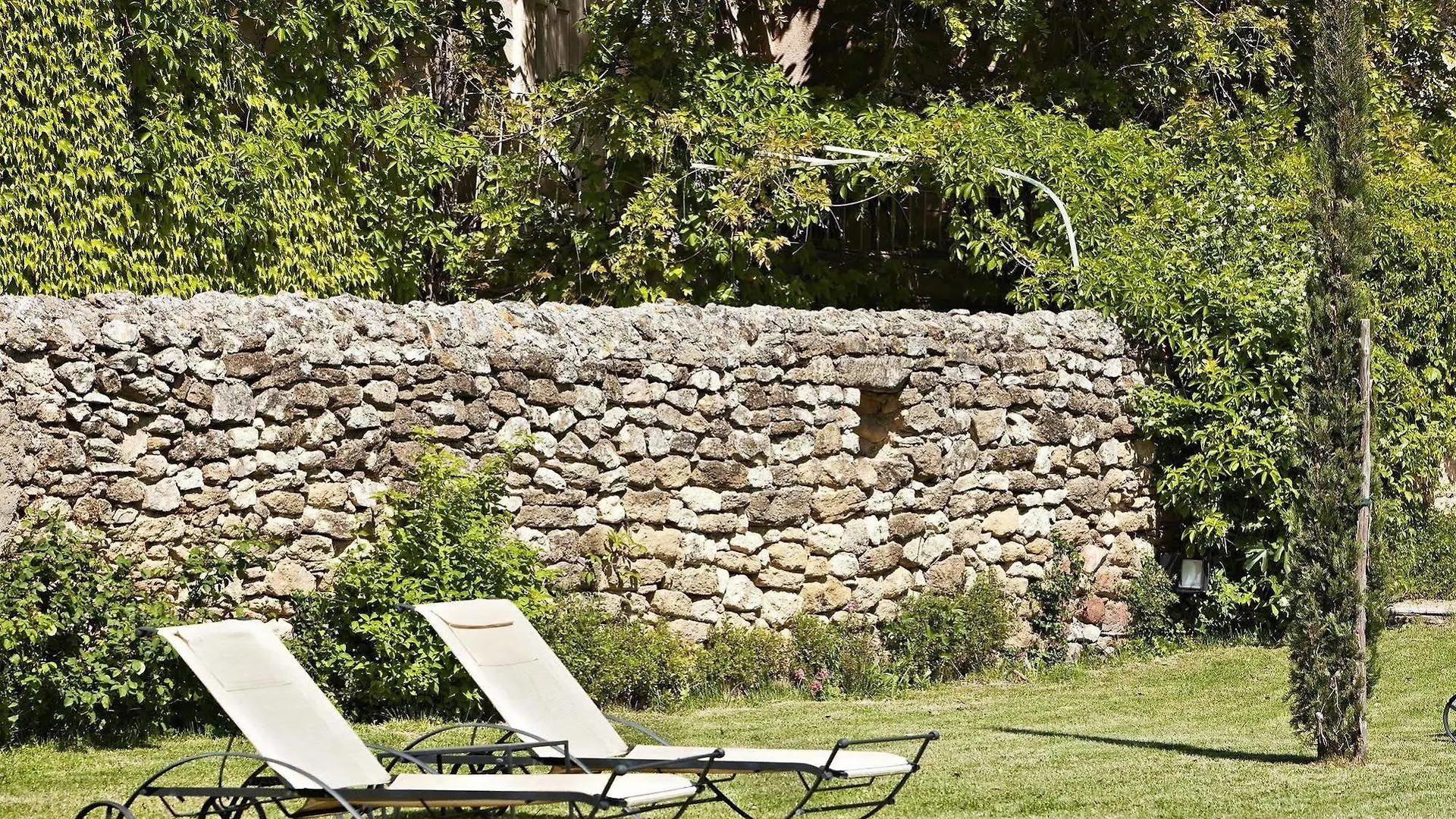 Hotel Le Mas de Guilles Lourmarin