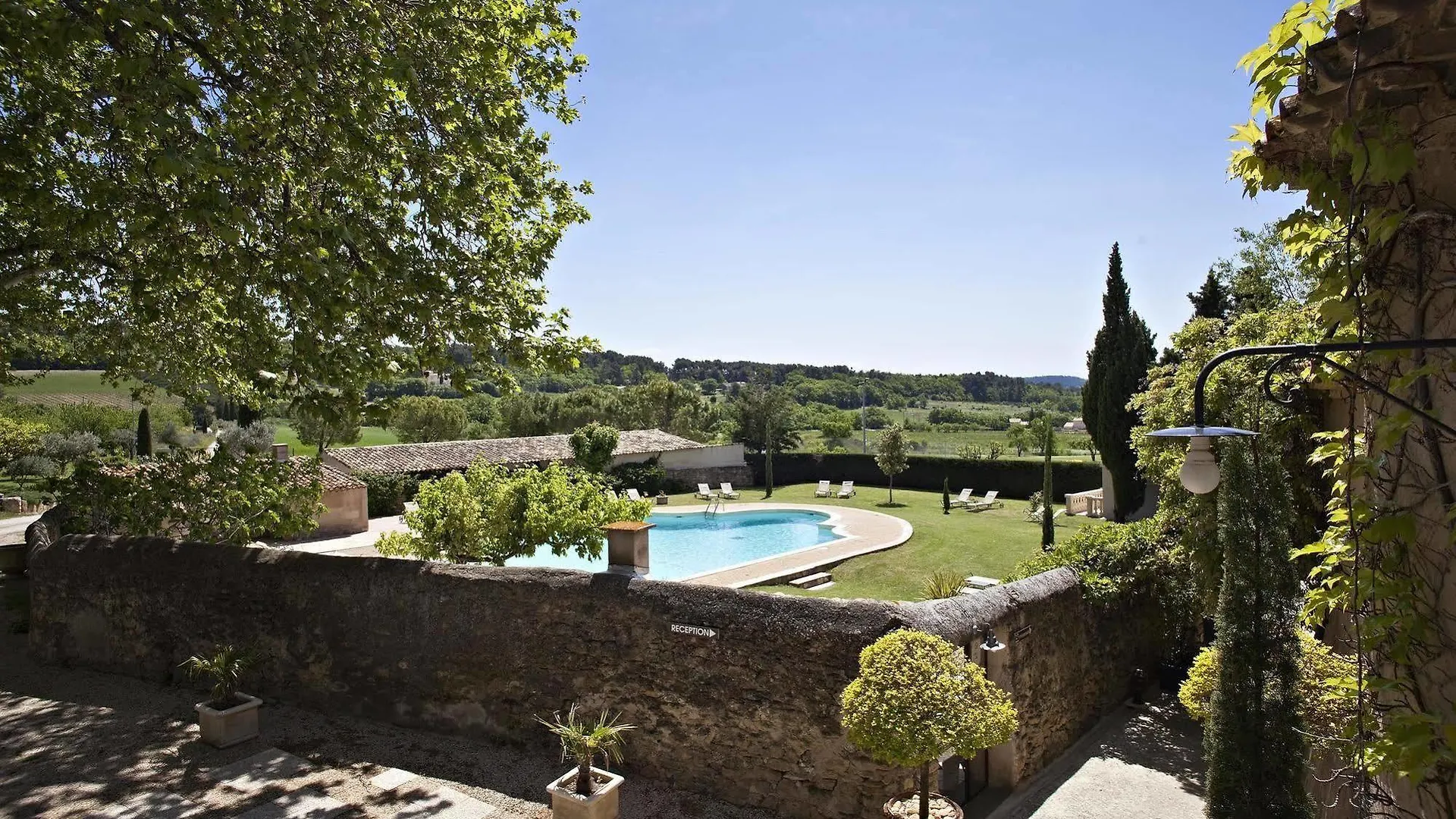 Le Mas de Guilles Lourmarin 4*,